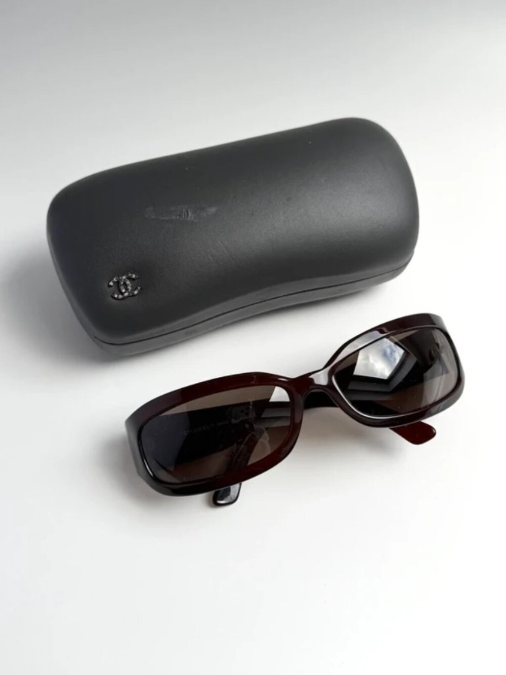 Authentic Chanel Sunglasses Wraparound Brown Quilted Gold Logo Monogram 5052 Vin - Picture 6 of 9